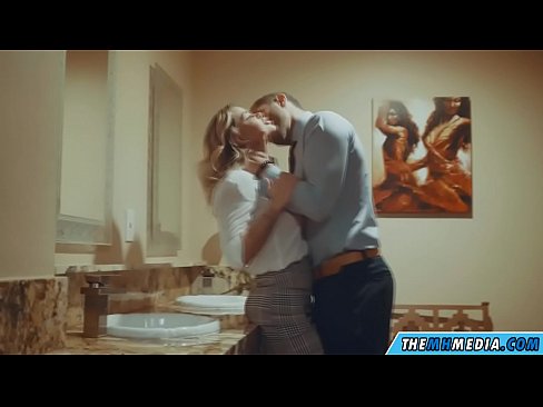 ❤️ Kung ang usa ka busty blonde naghaylo kanimo sa usa ka publiko nga kasilyas ❤️❌ Fucking video sa ceb.doujin-sexy.ru ❌️
